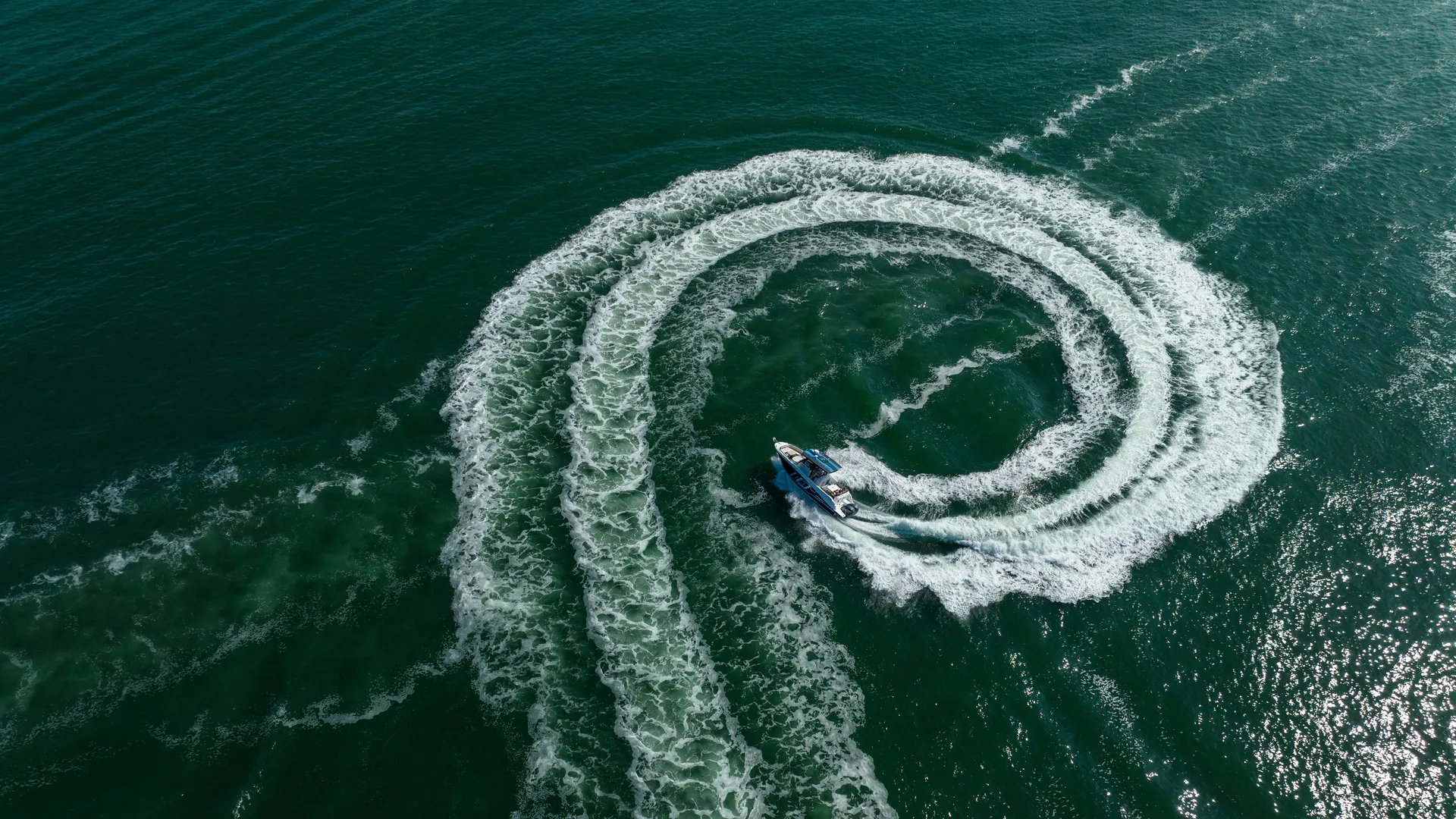 imgi_1_2024_YAM_F450_EU_NA_ACT_049_03